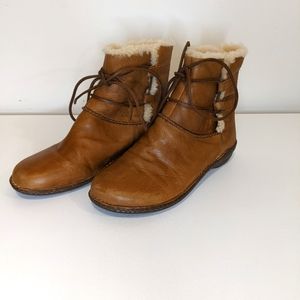 UGG CASPIA Gravy Brown Women's 12